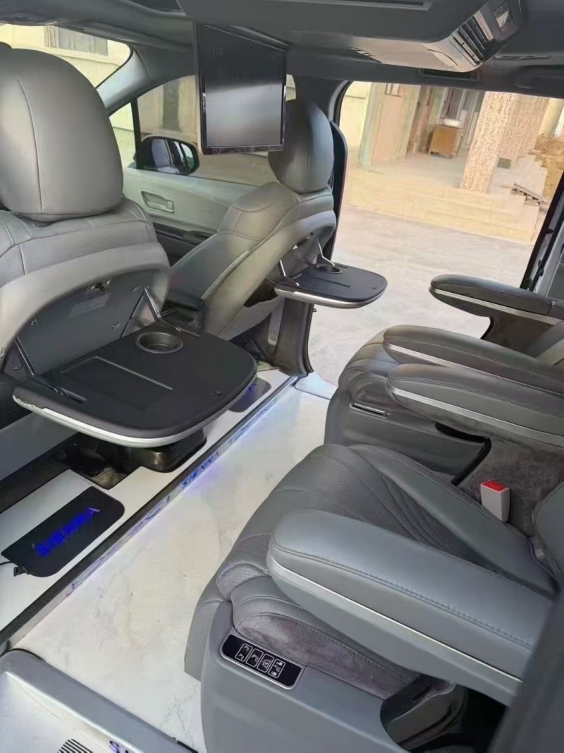 呼和浩特22年丰田塞纳7