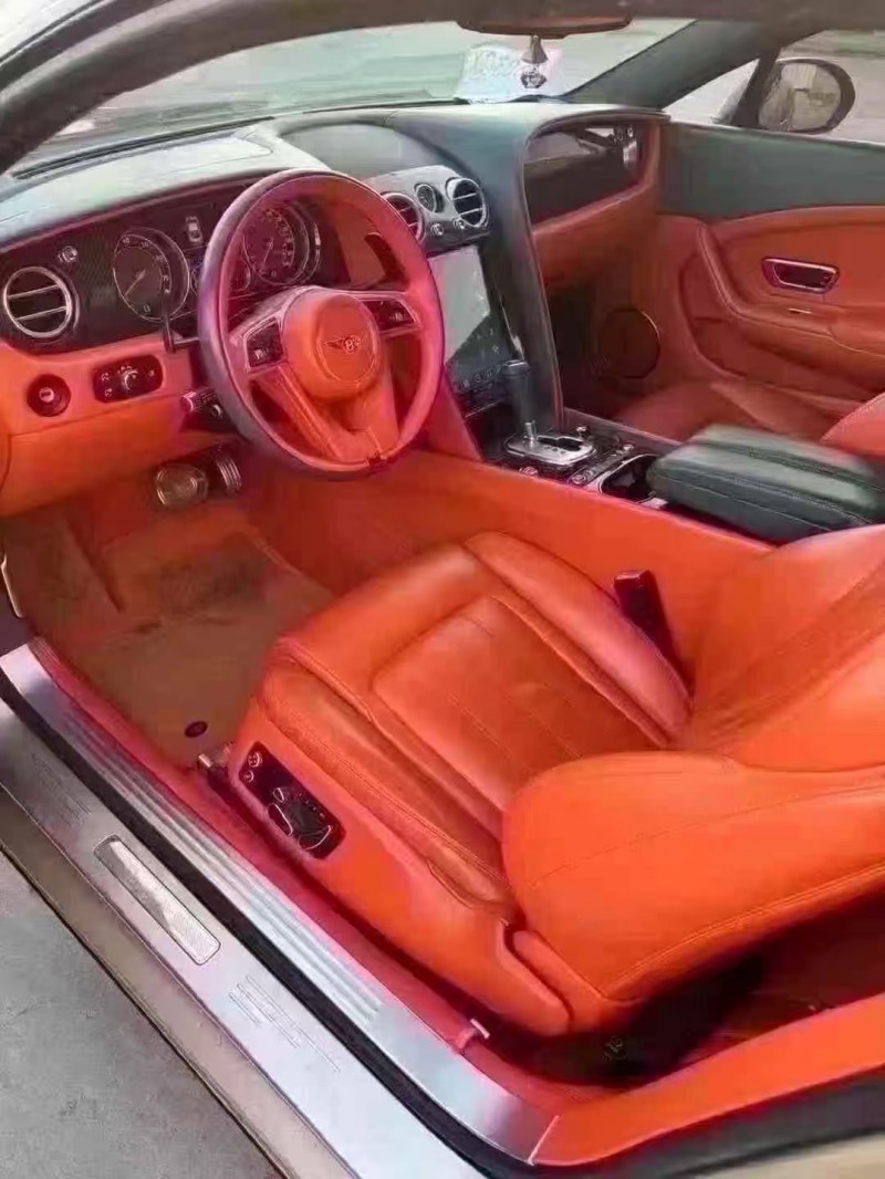 菏泽13年宾利欧陆6