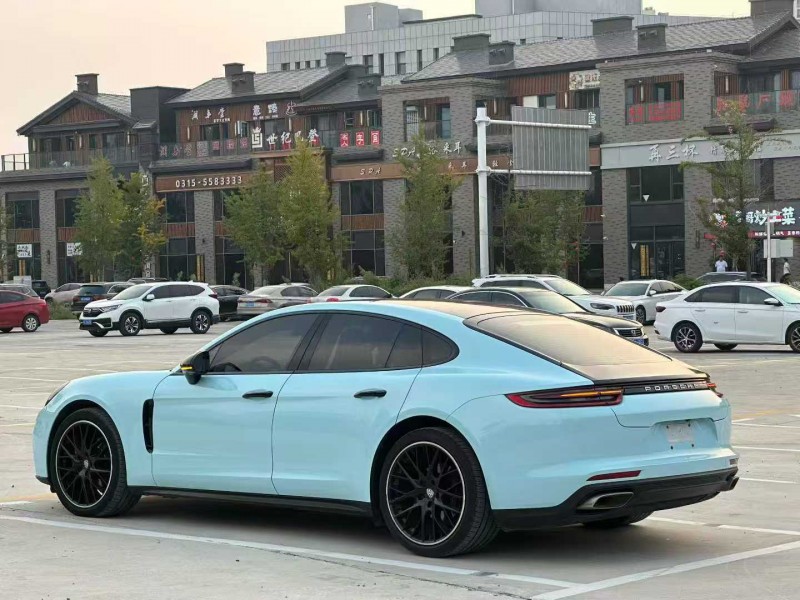 唐山19年保时捷帕拉梅拉8