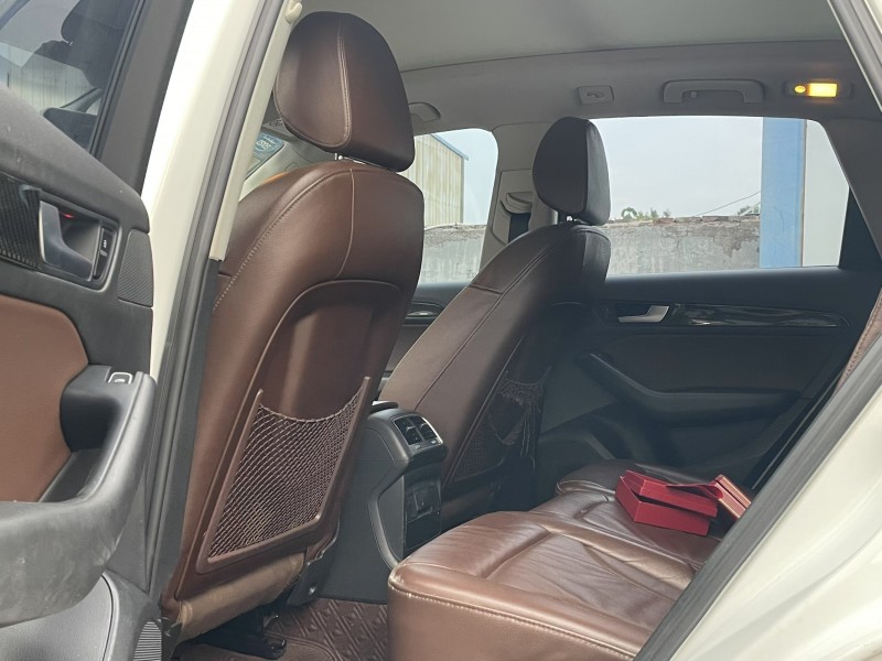 济宁15年奥迪Q56