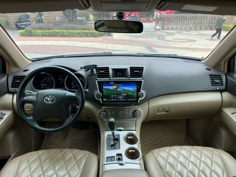 广州13年丰田汉兰达5