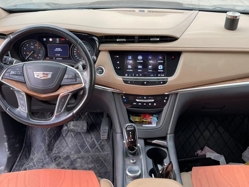 济宁20年凯迪拉克XT54
