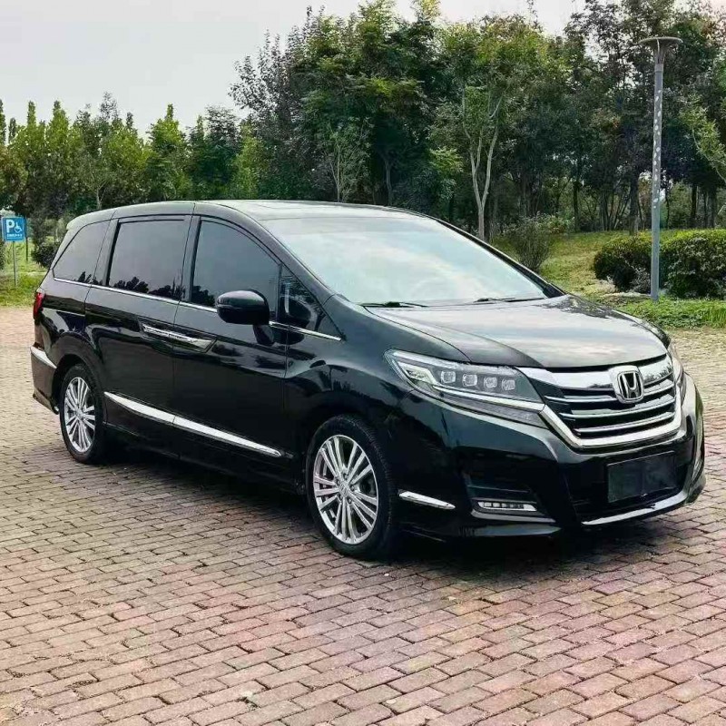 济宁18年本田艾力绅3