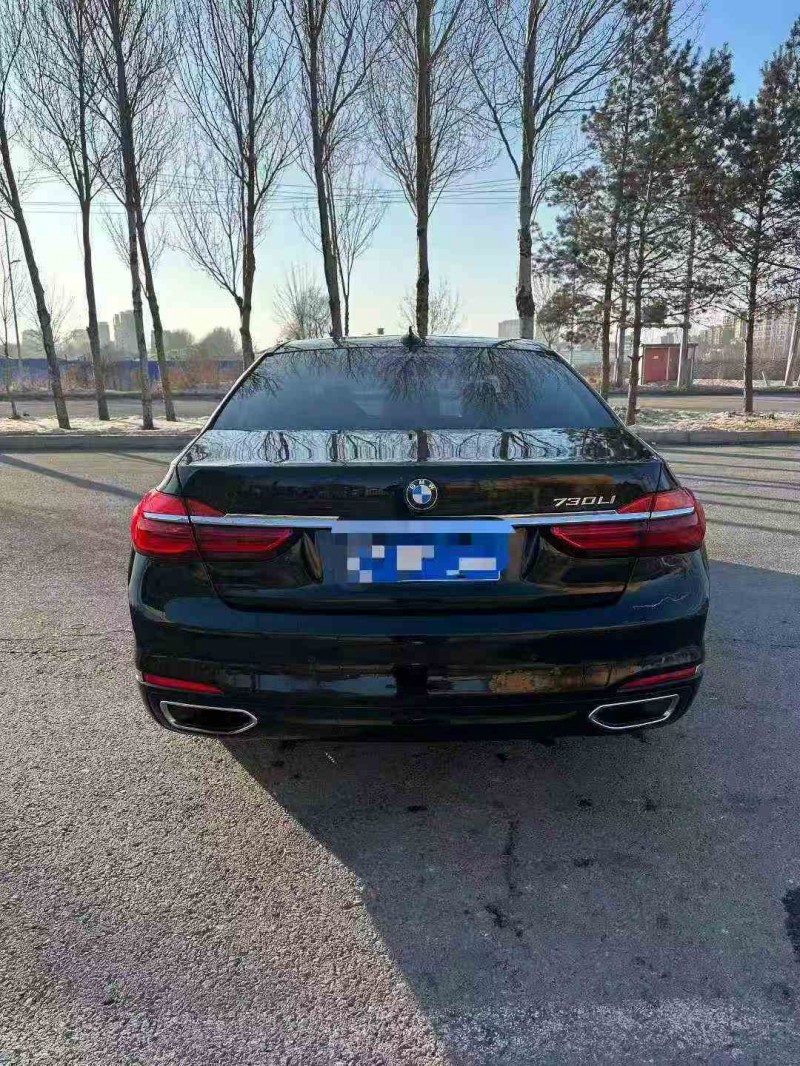 济宁17年宝马7系6