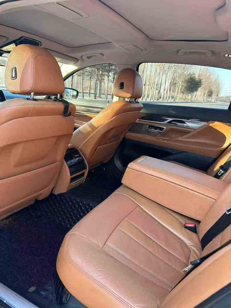 济宁17年宝马7系7