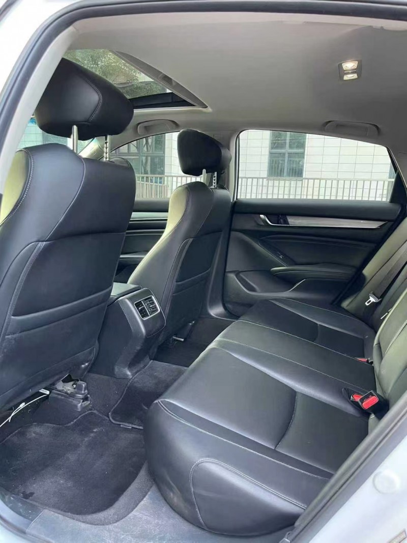 佛山21年本田雅阁5