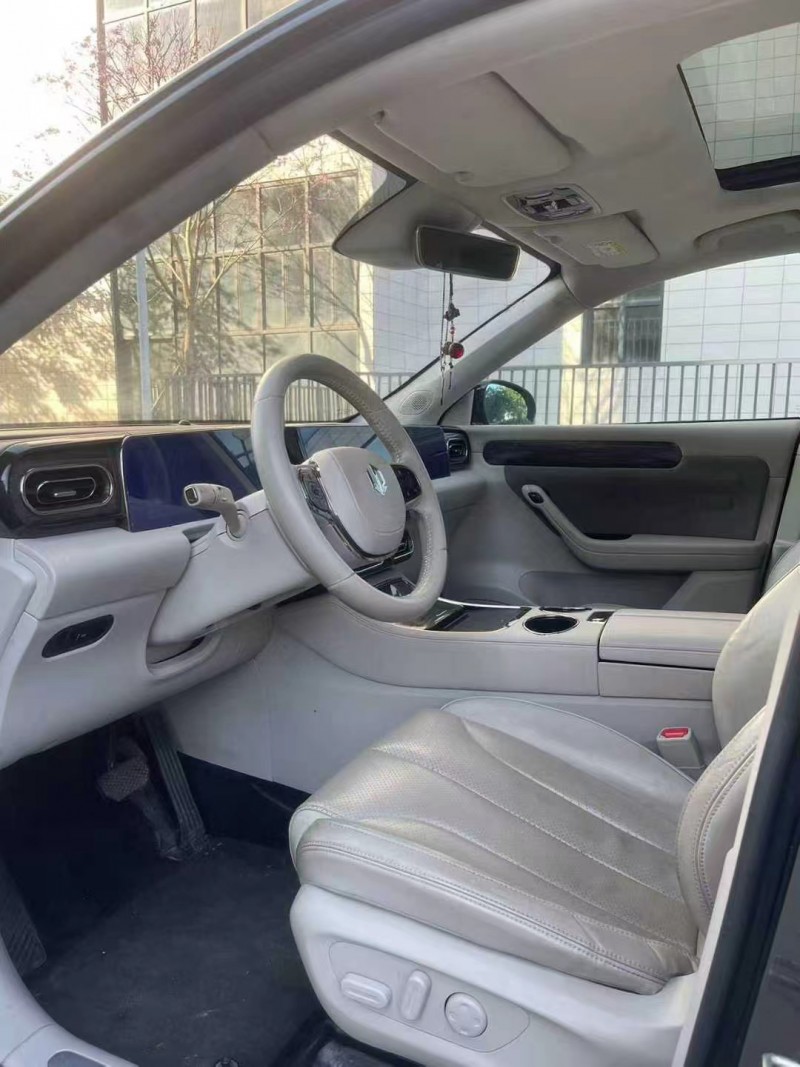 佛山22年零跑汽车C114