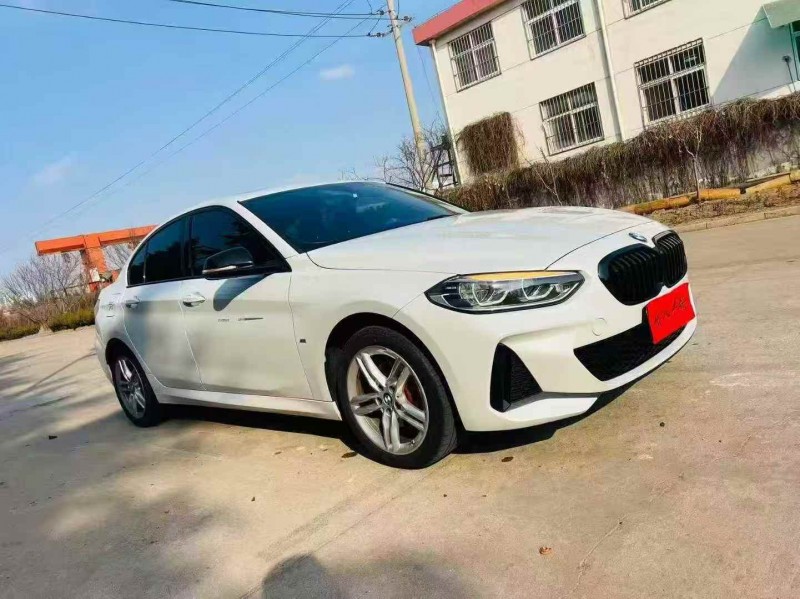 烟台22年宝马1系2