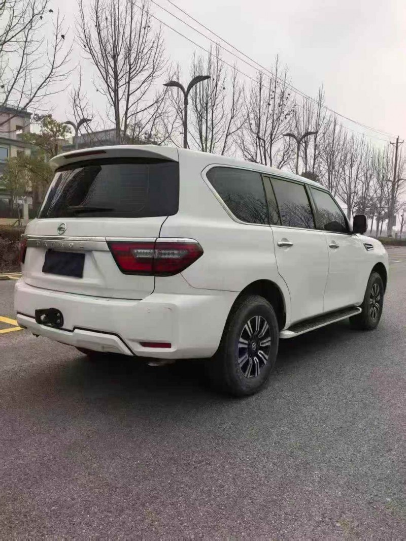 宜昌20年日产途乐7