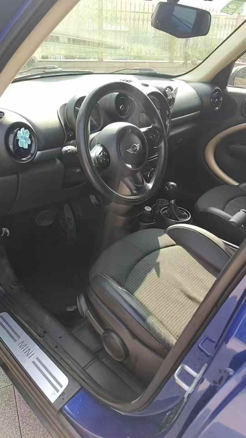 苏州15年宝马迷你4