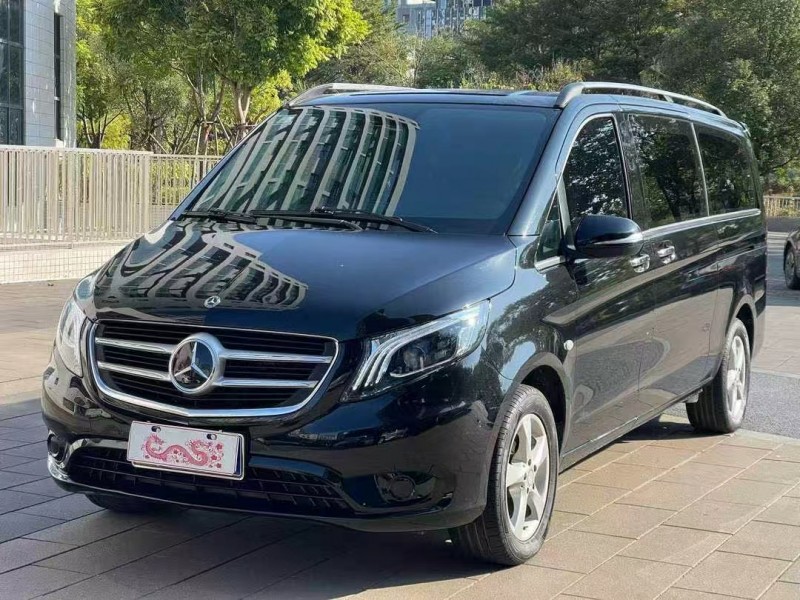 佛山18年奔驰威霆2