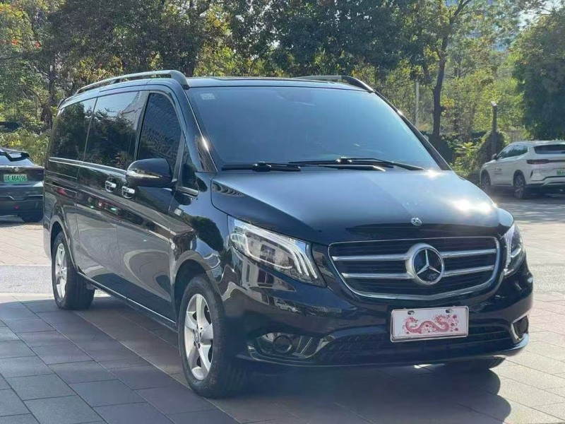 佛山18年奔驰威霆3