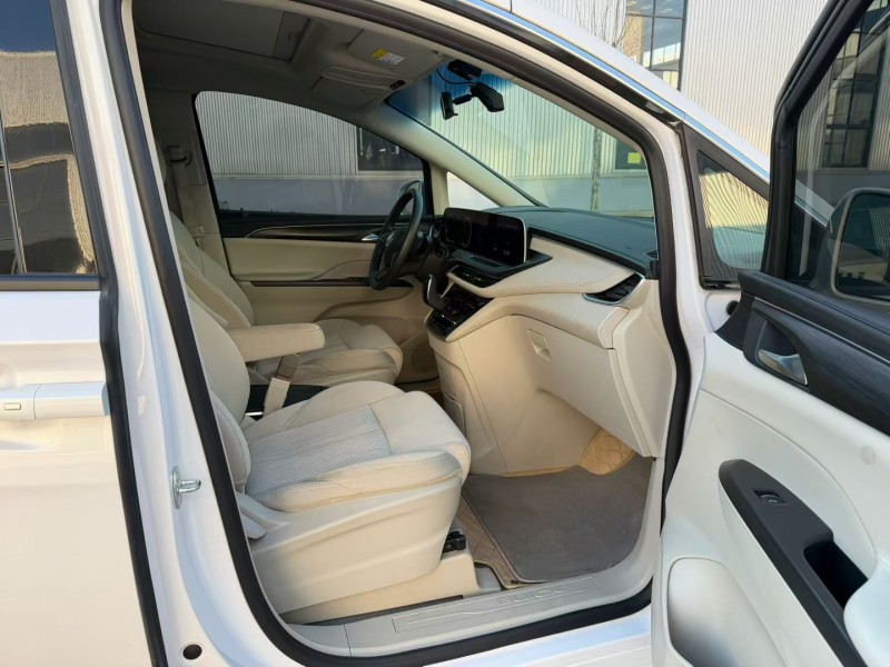 徐州23年别克GL85