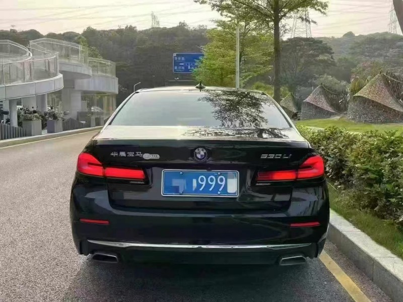 深圳22年宝马5系9