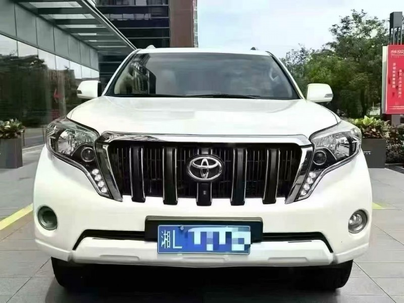 深圳15年丰田普拉多1