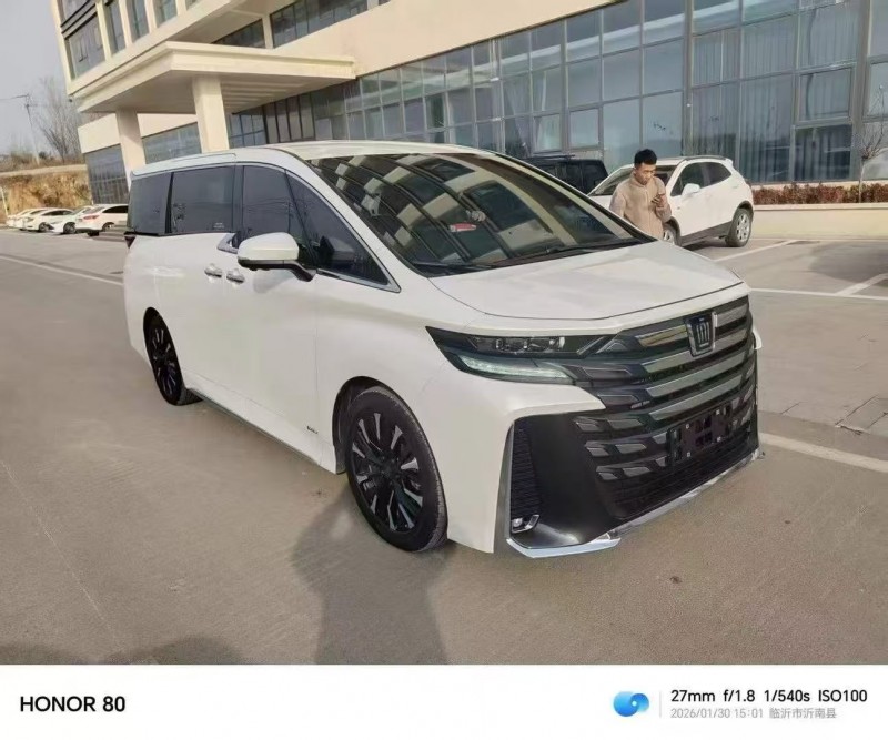 广州23年丰田威尔法3