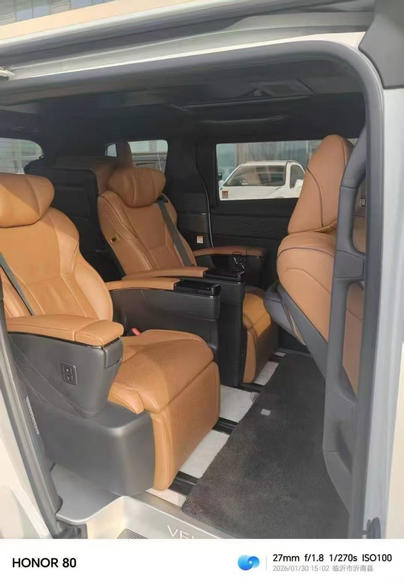 广州23年丰田威尔法4