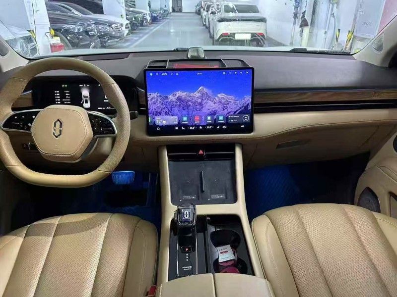 深圳24年华为智选问界4