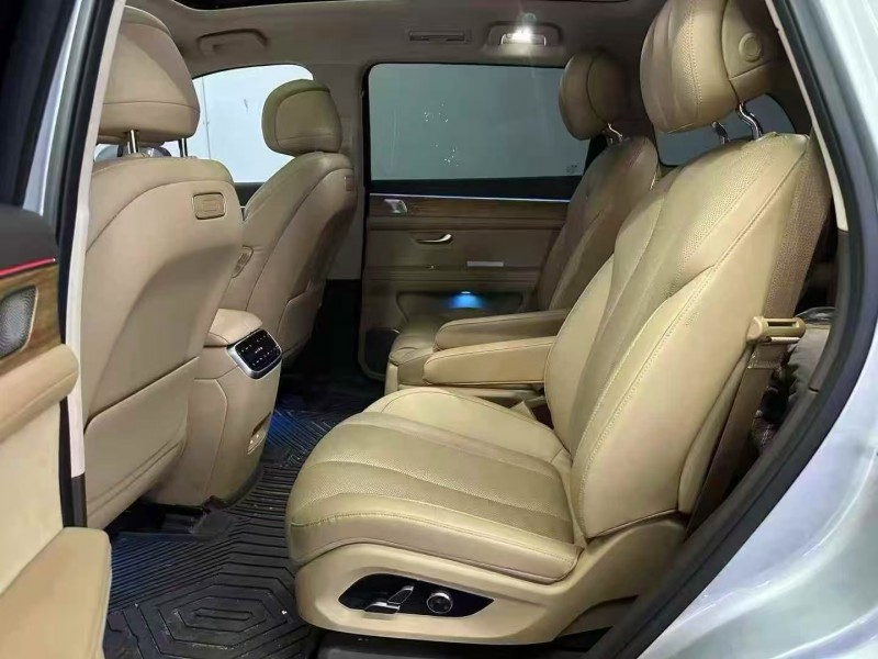 深圳24年华为智选问界5