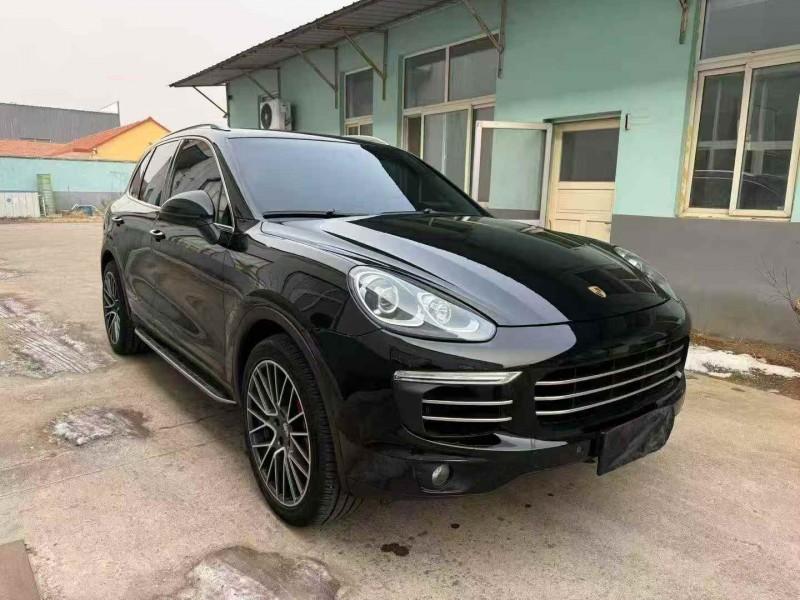 济宁17年保时捷卡宴3