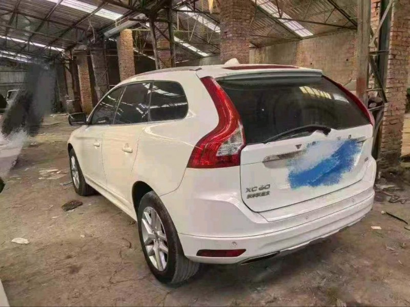 潍坊17年沃尔沃XC609