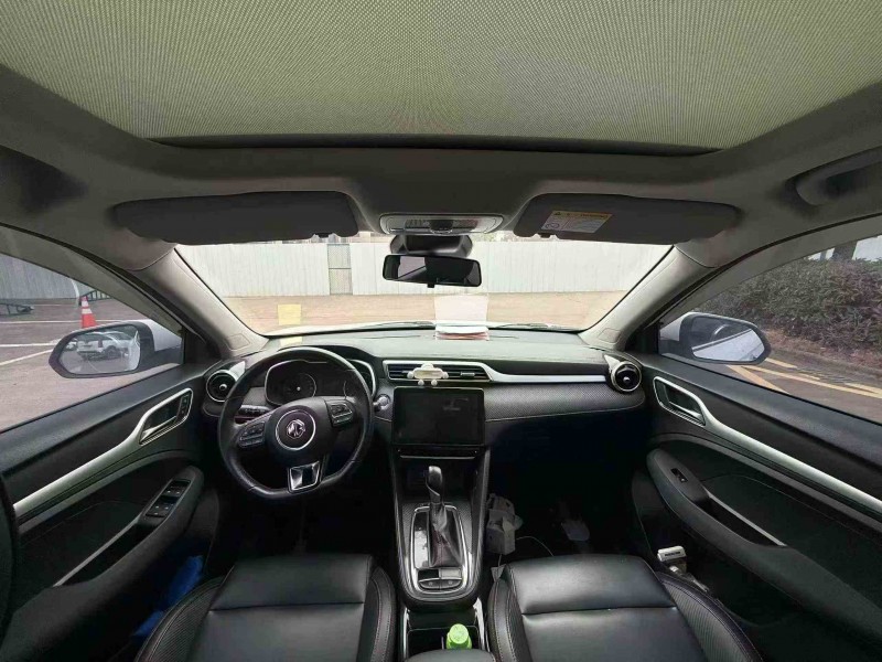 宁波20年名爵ZS7