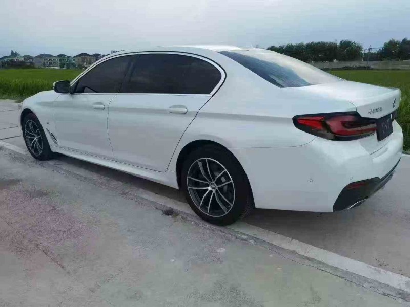 宁波22年宝马5系8