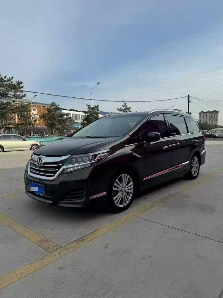 承德16年本田艾力绅2