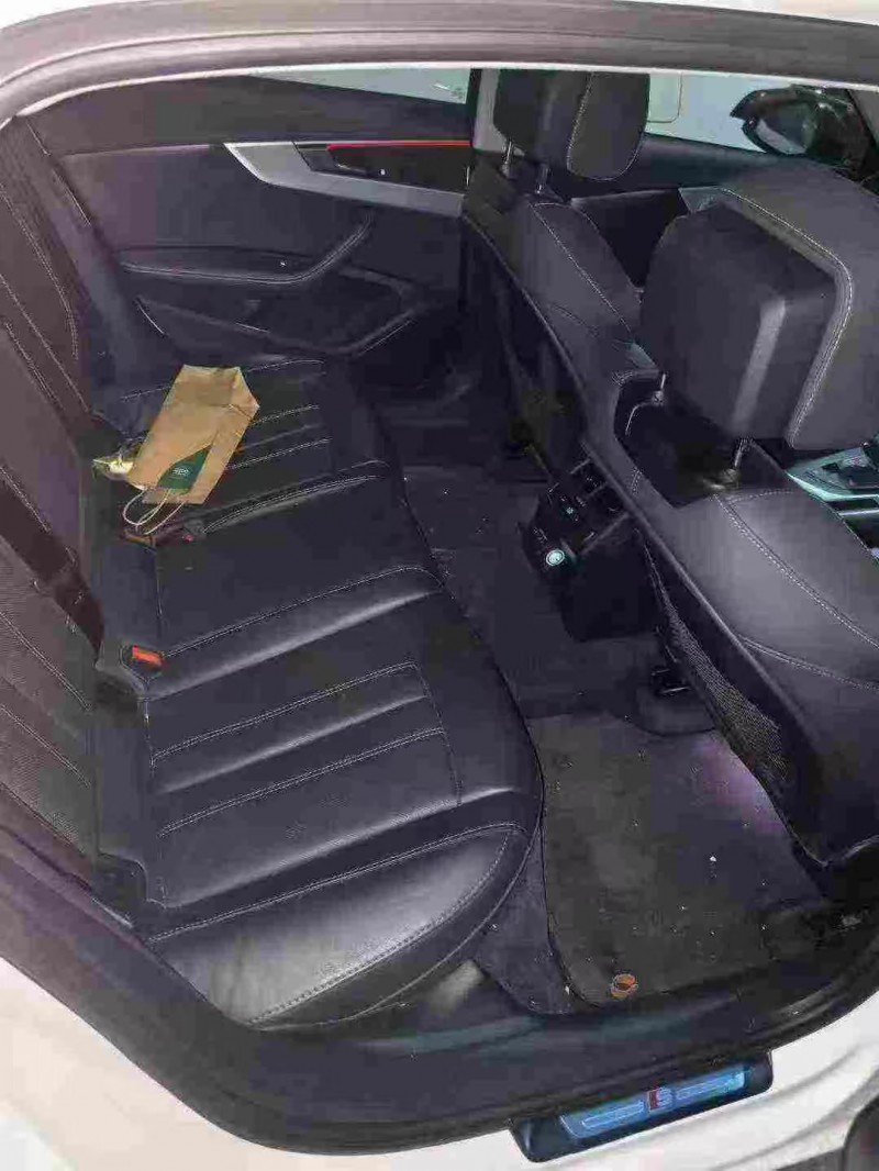 长沙23年奥迪A4L5