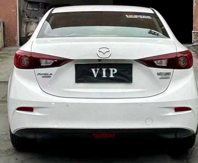 安顺15年马自达昂克赛拉8