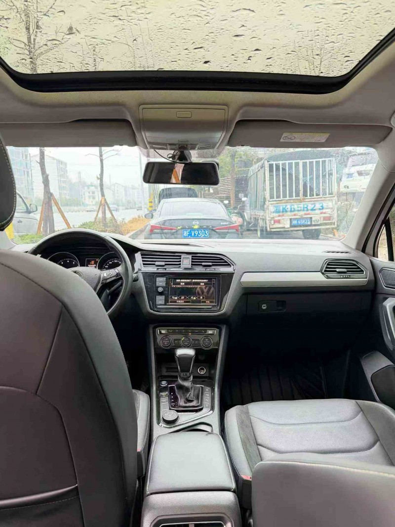 邵阳19年大众途观6