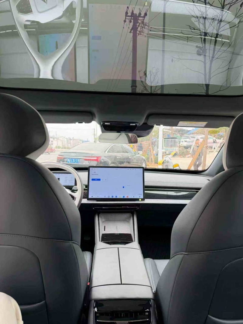 张家界25年东风奕派4