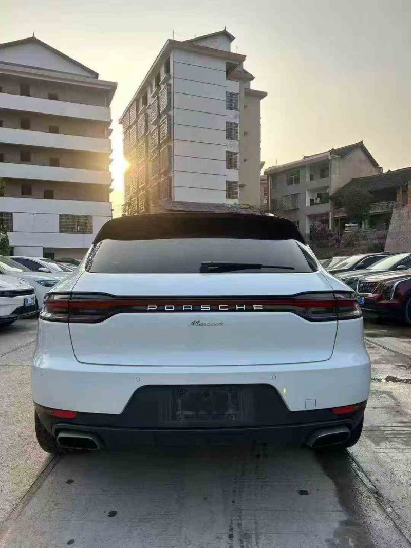 张家界19年保时捷Macan6