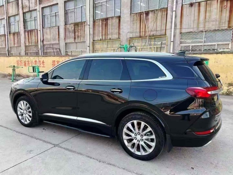 济宁21年别克昂科旗7