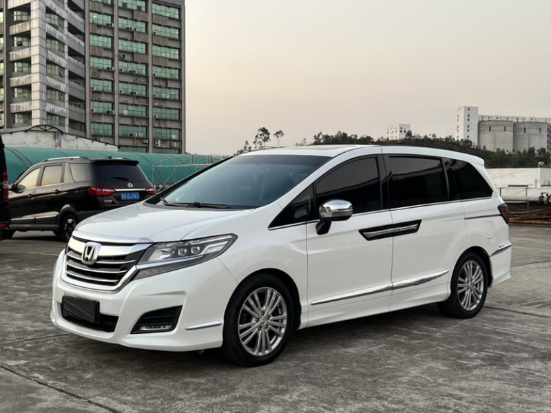 广州16年本田艾力绅2