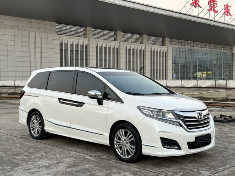 广州16年本田艾力绅3