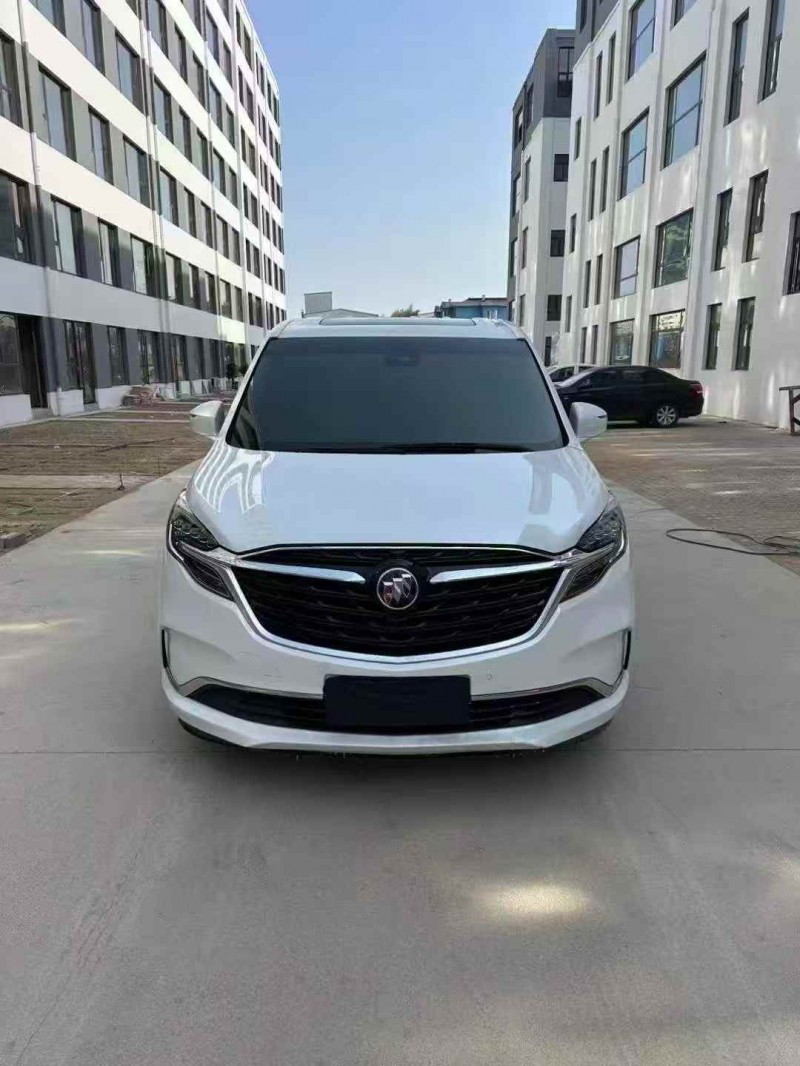 济宁22年别克GL81