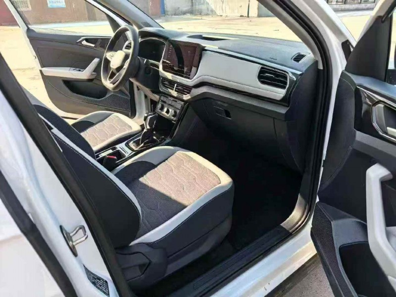 东营25年大众途岳6