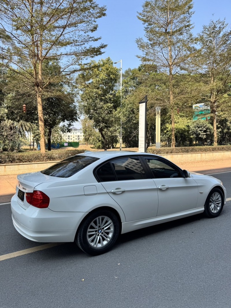 中山11年宝马3系3