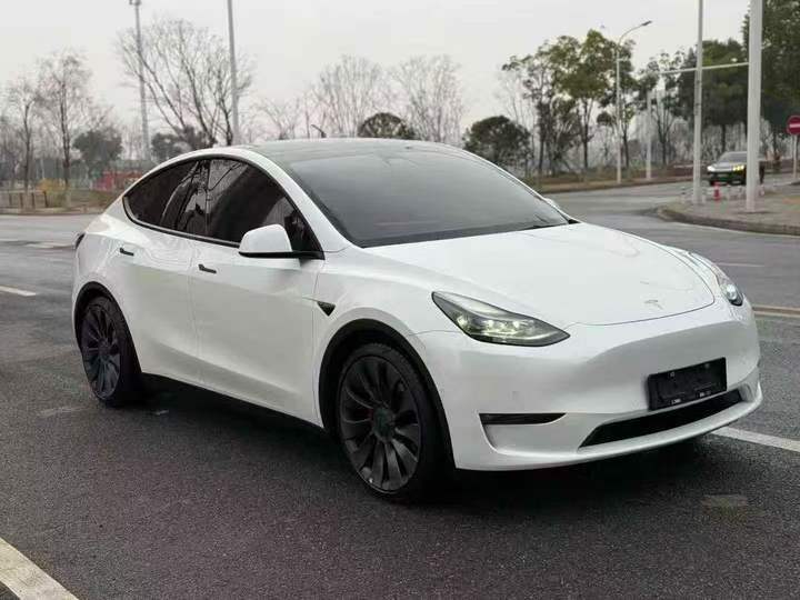 黄石23年特斯拉MODEL Y2