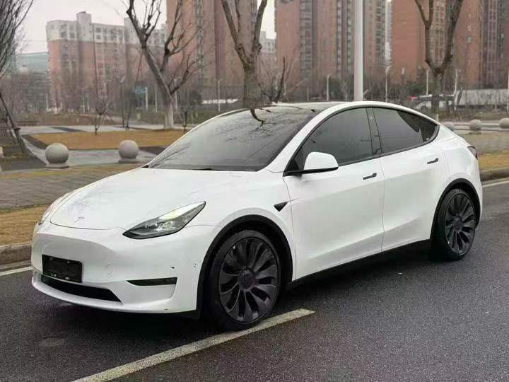 黄石23年特斯拉MODEL Y3