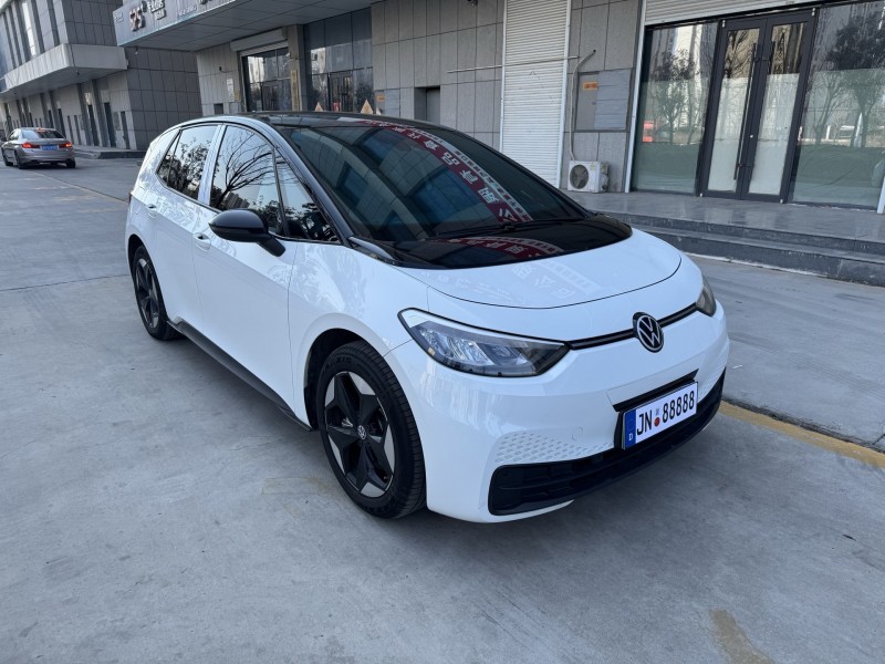 济宁25年大众ID3