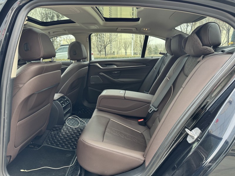 青岛23年宝马5系8