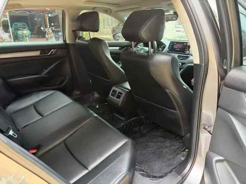 景德镇20年本田雅阁8