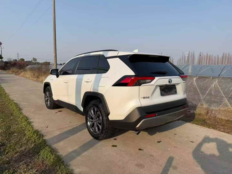 衢州24年丰田RAV4荣放7