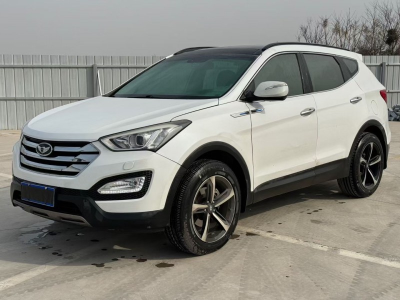 新乡13年现代新胜达3