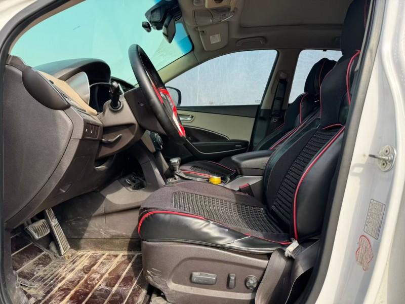 新乡13年现代新胜达6