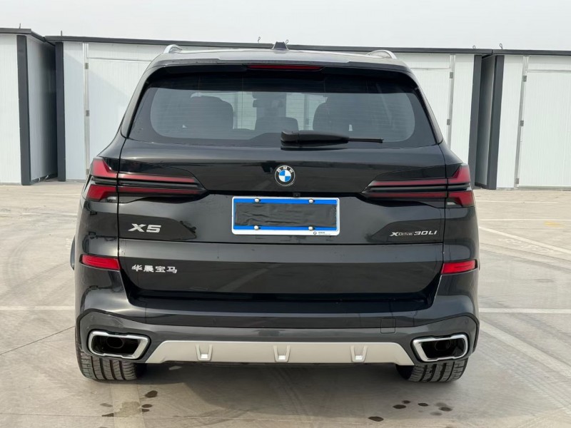 新乡24年宝马X57