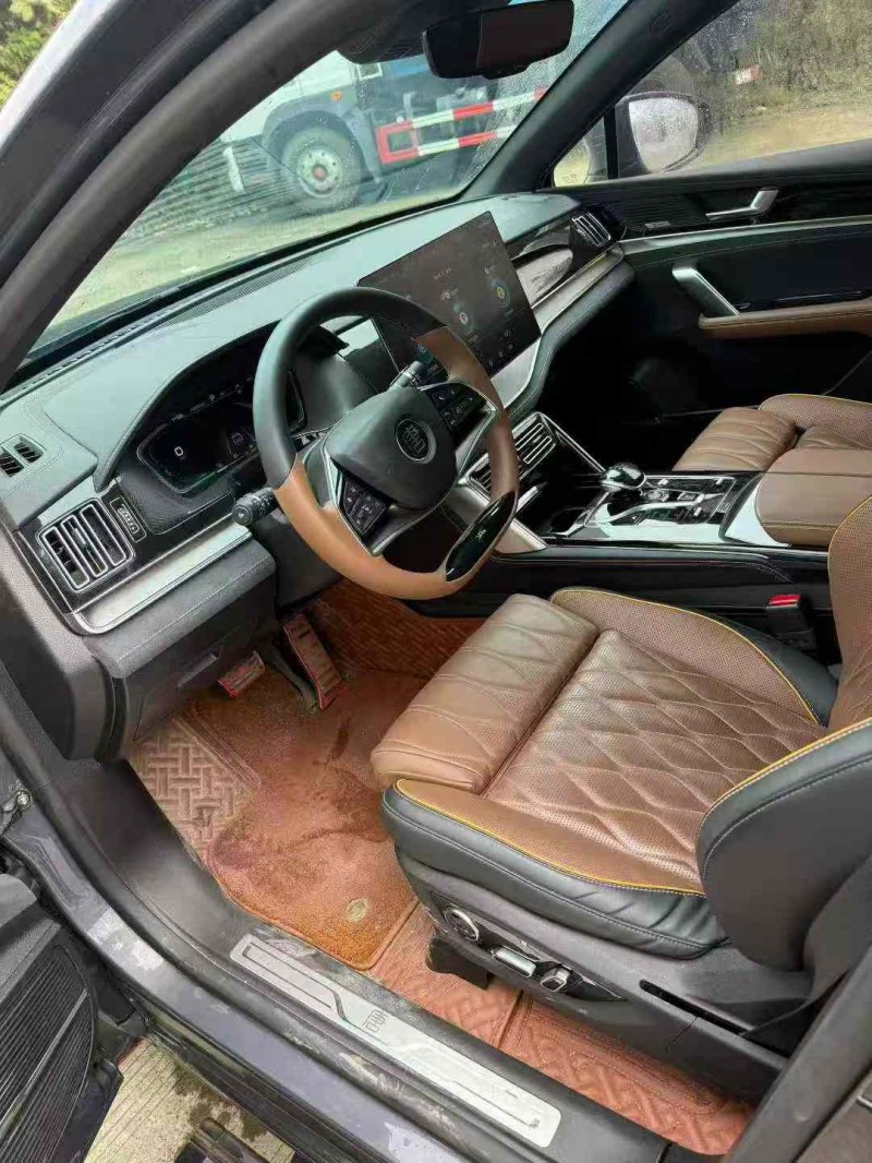 乐山21年比亚迪唐3