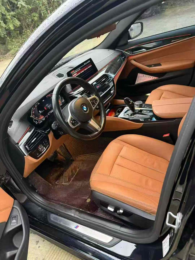 乐山20年宝马5系3